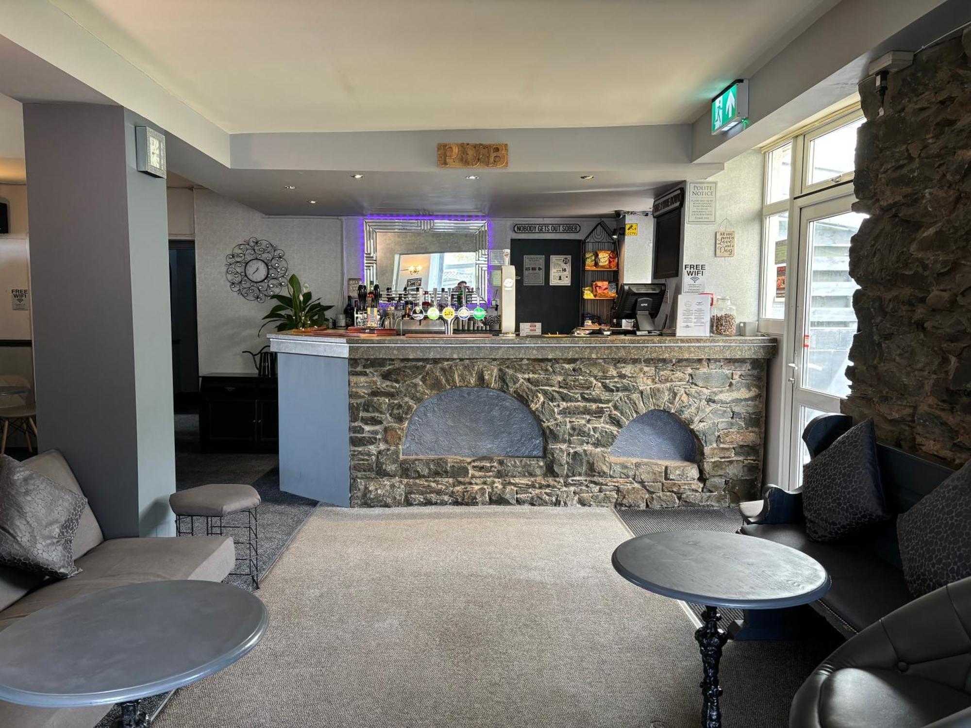 The Queens Hotel Harlech Exterior photo